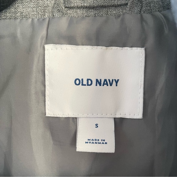 Old Navy Quilted Vest - Picture 3 of 4